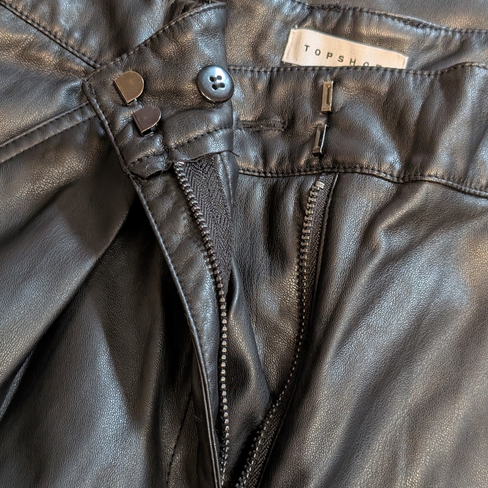 Topshop Black Faux Leather Pants - Picture 4 of 5